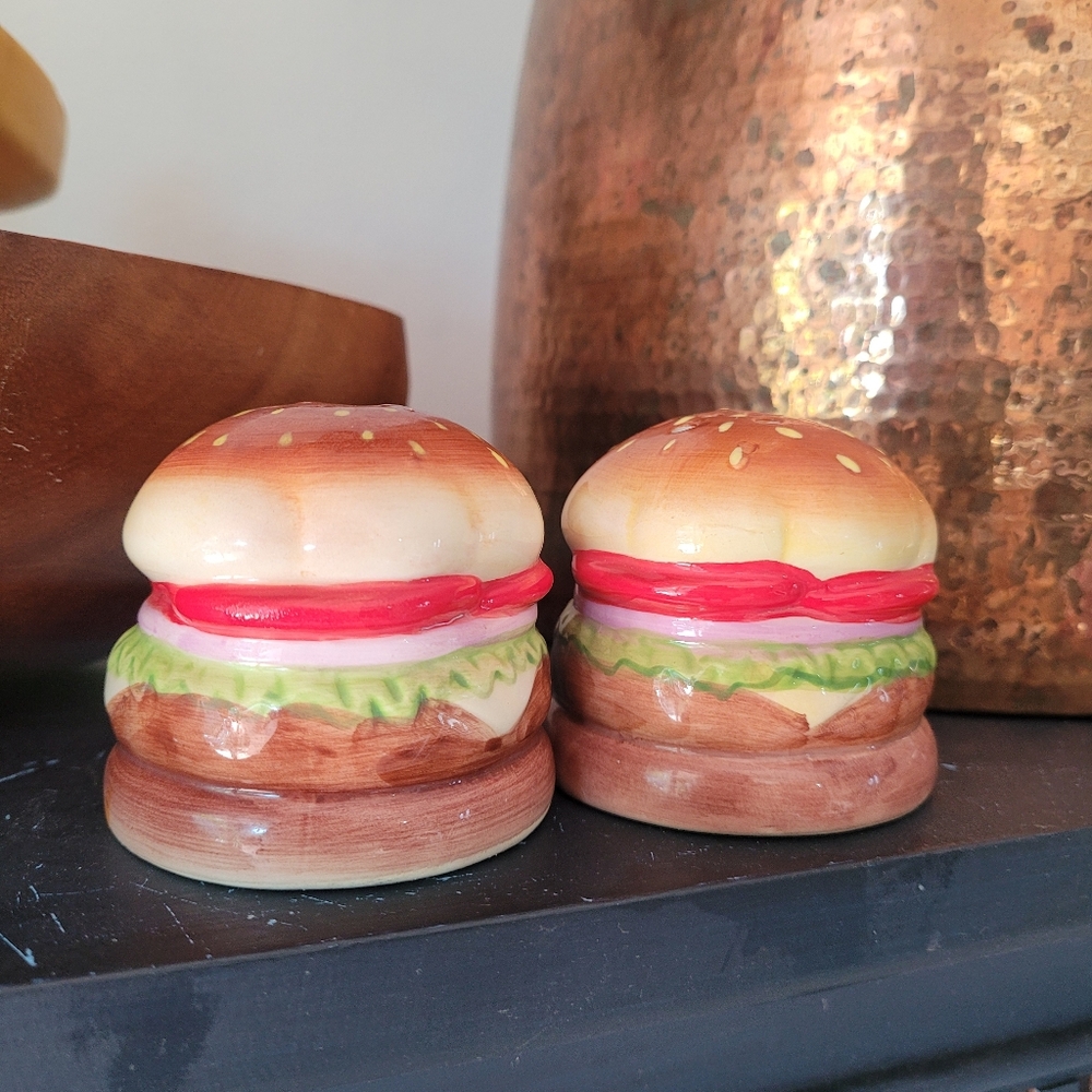Burger Shaped Salt and Pepper Shakers